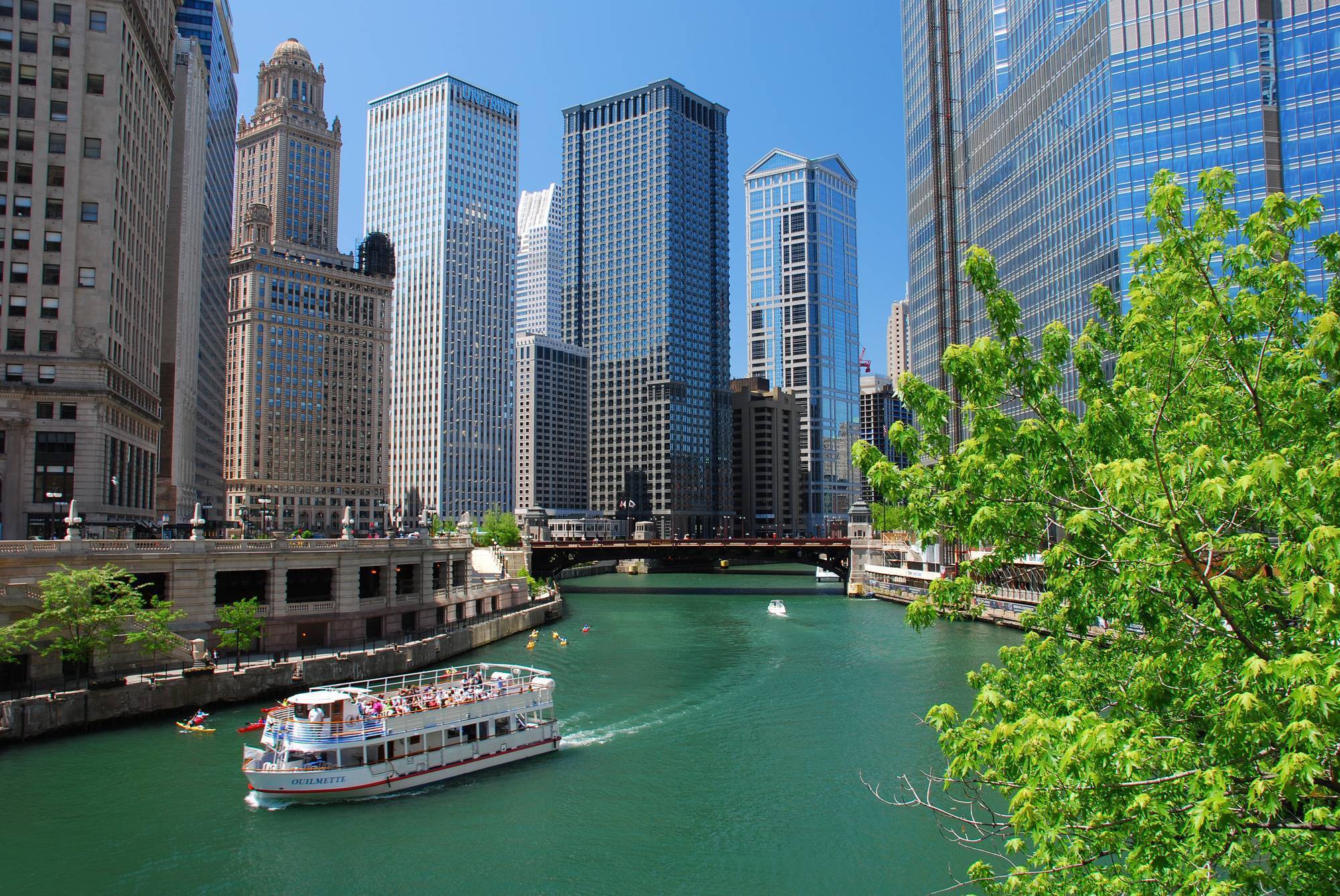 Are you currently living in Chicago? Here's some hidden tips you might want to know.